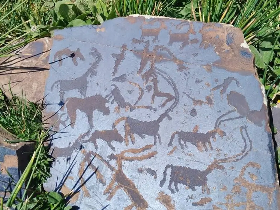 Saimaluu-Tash petroglyph