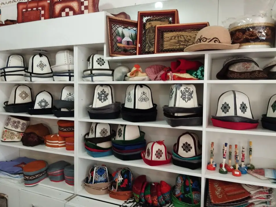 Store_of_national_clothing_Kyrgyz Uz