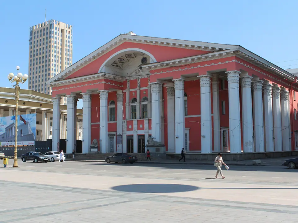 The architecture around Sükhbaatar Square - the opera