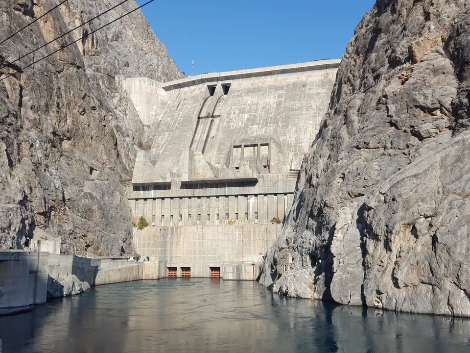 Toktogul damp