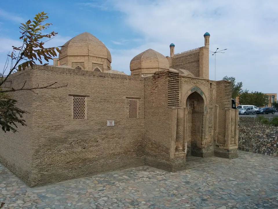 Magoki Attori mosque