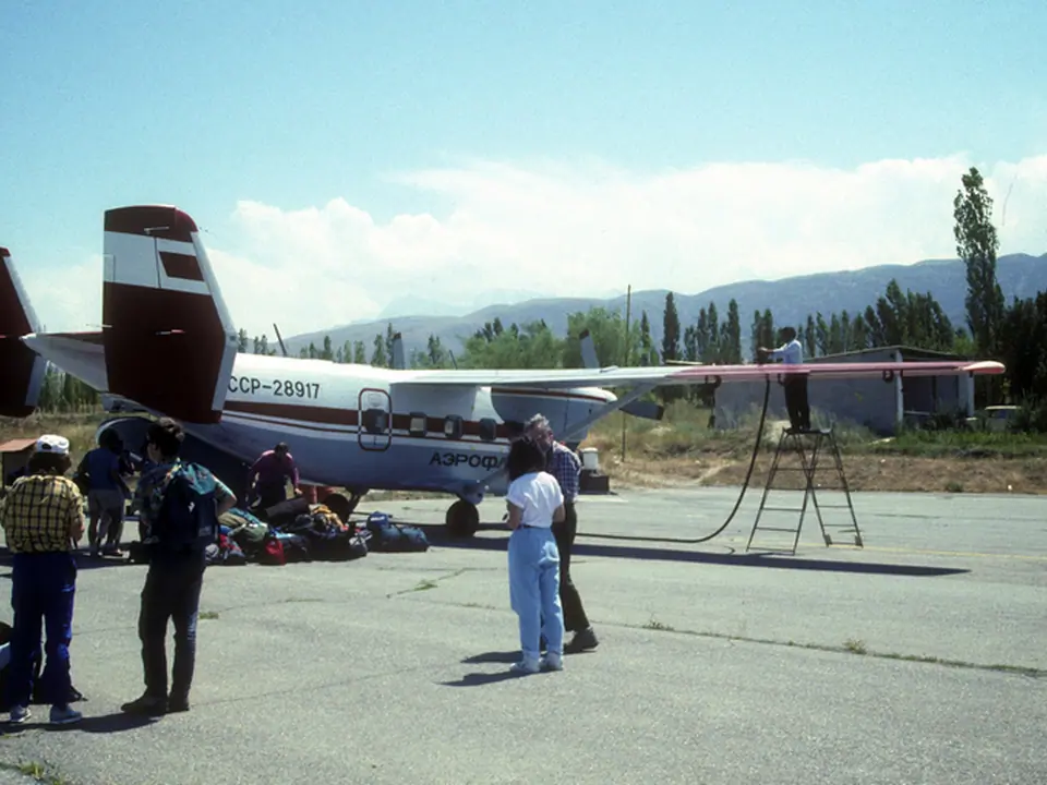 Exiting Plane in Isfana