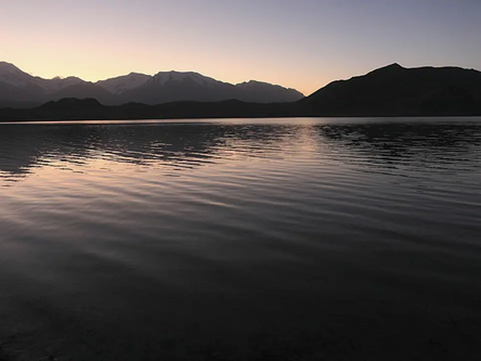 Muztagh Ata & The Karakul Lake