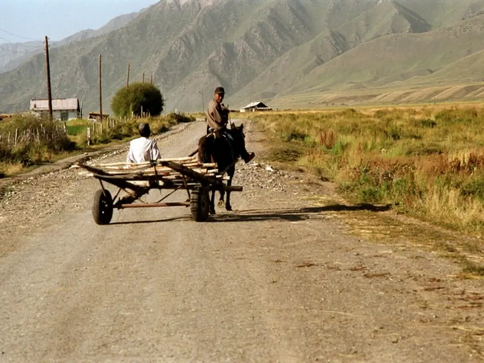 Eki-Naryn valley