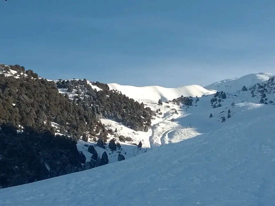 Ak-Tash ski resort freeride slopes
