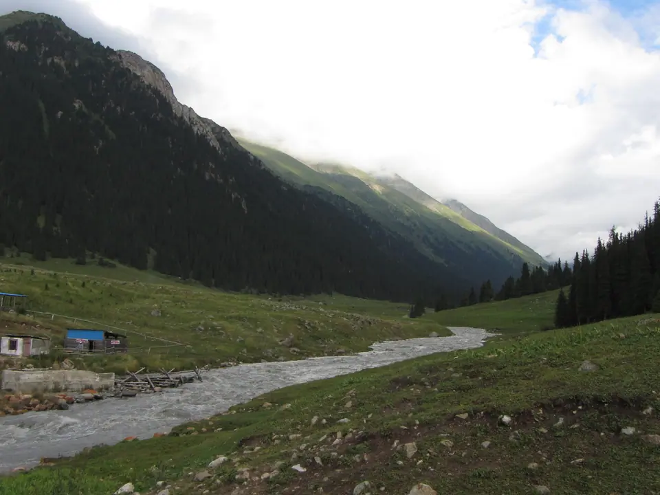Altyn Arashan Bike Tour