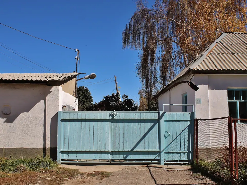 gate - leading to the church in Kyzyl Suu