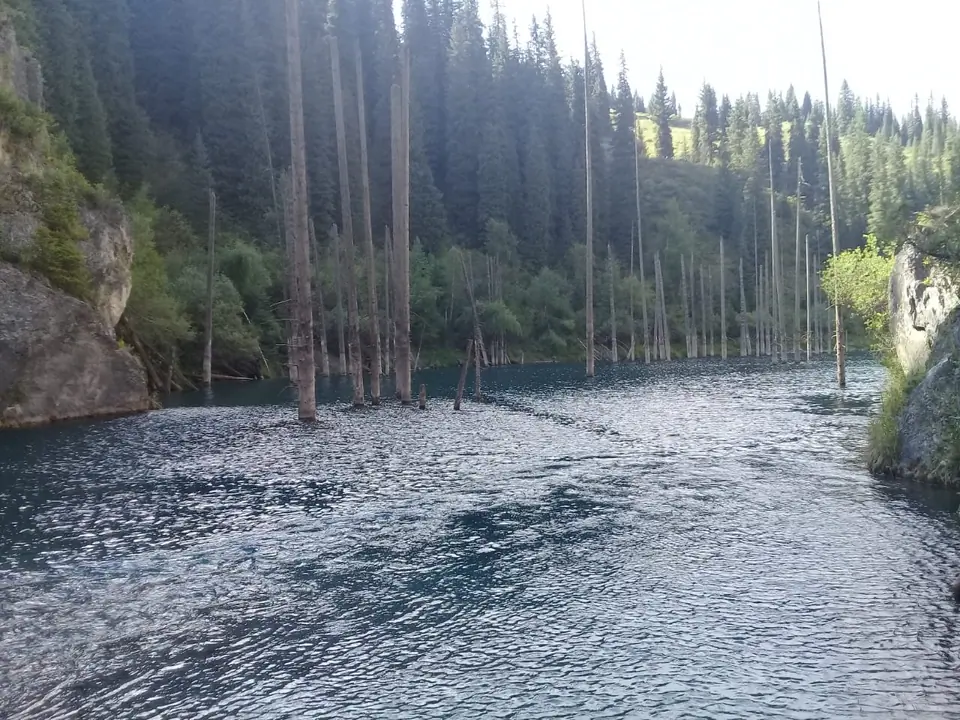 Kaindy lake