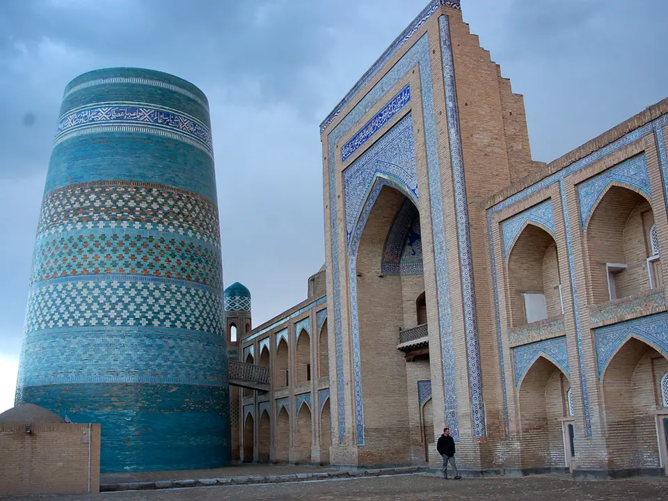 Malta minaret at Muhammad Amin Khan Madrassah, Khiva - Uzbeksitan.jpg