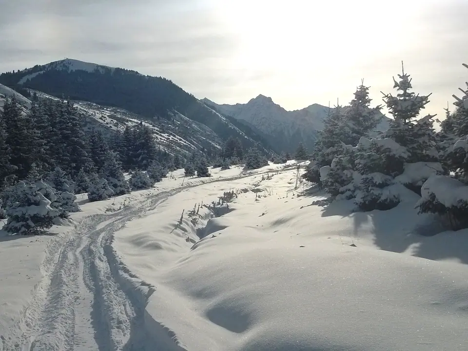 Karakol valley in winter