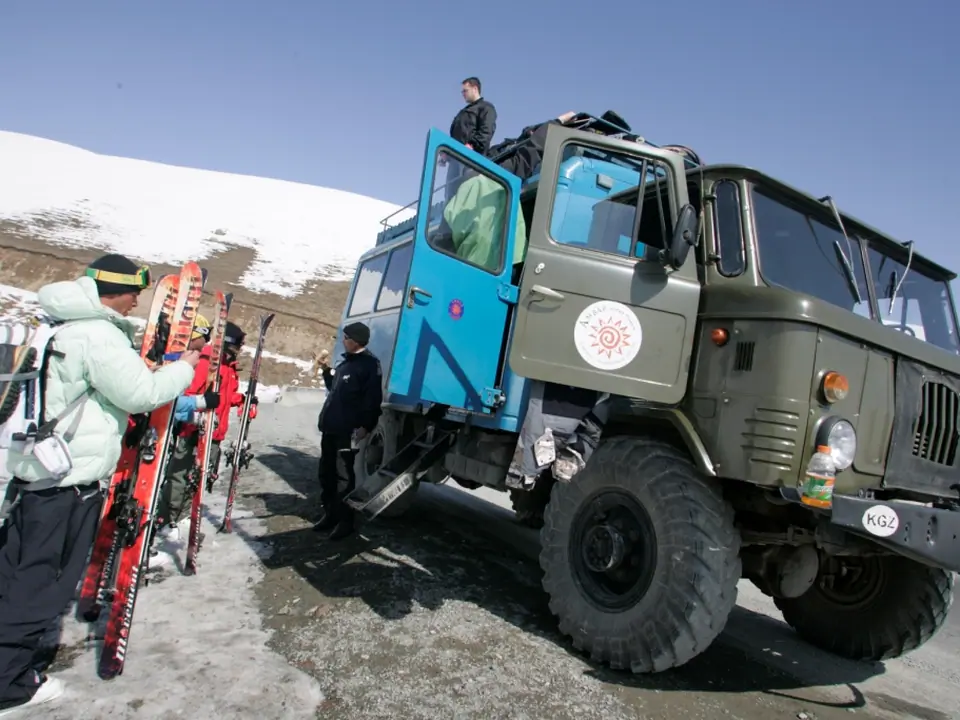 Skitourins in Kyrgyzstan - Suusamyr valley