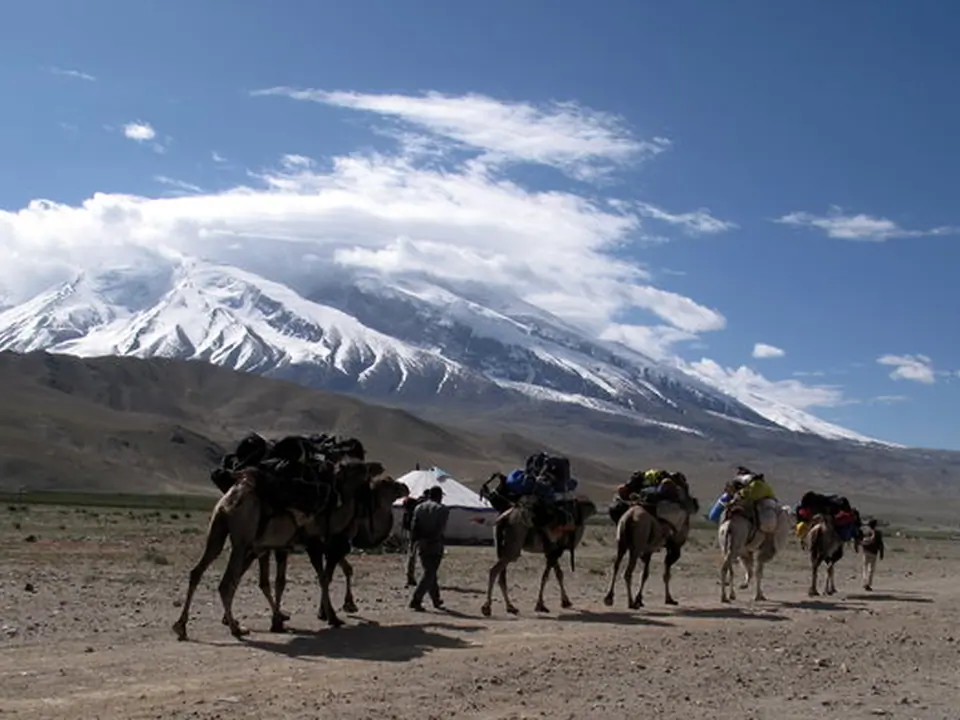 On the foot of the Muztagh Ata peak