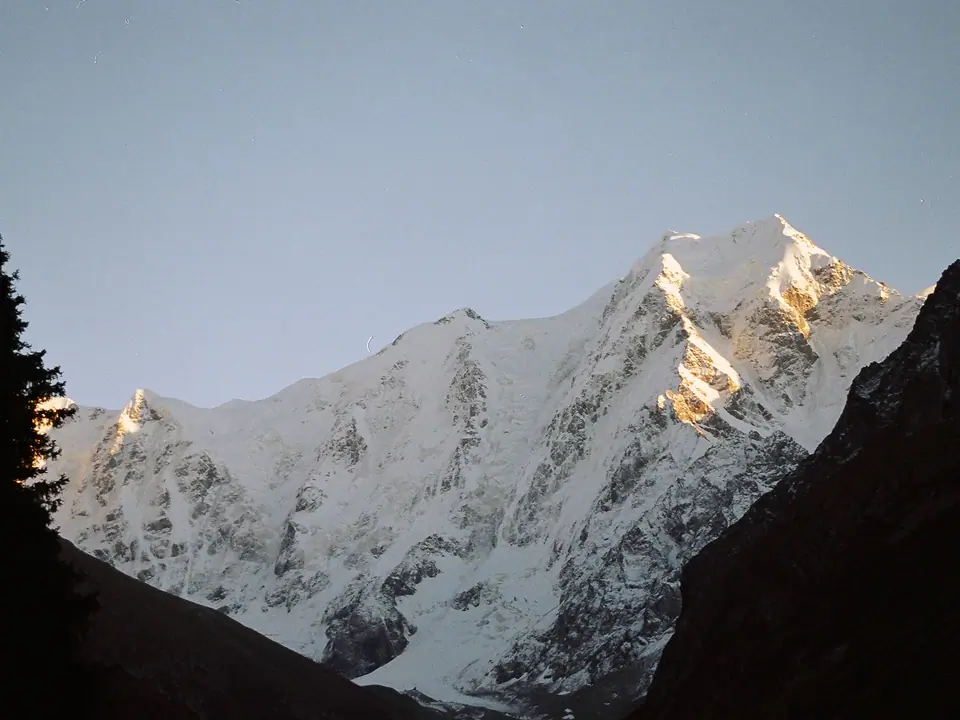 Oguz Bashi peak