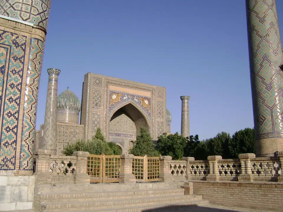 samarkand_timur_place_square_2.jpg