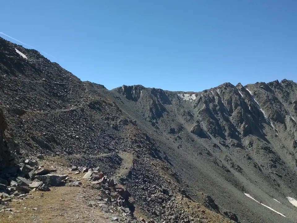 Too-Ashu pass