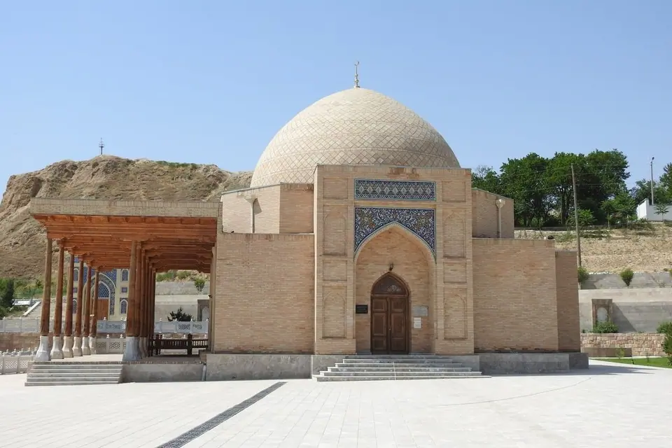 Nurata Chashma religious complex