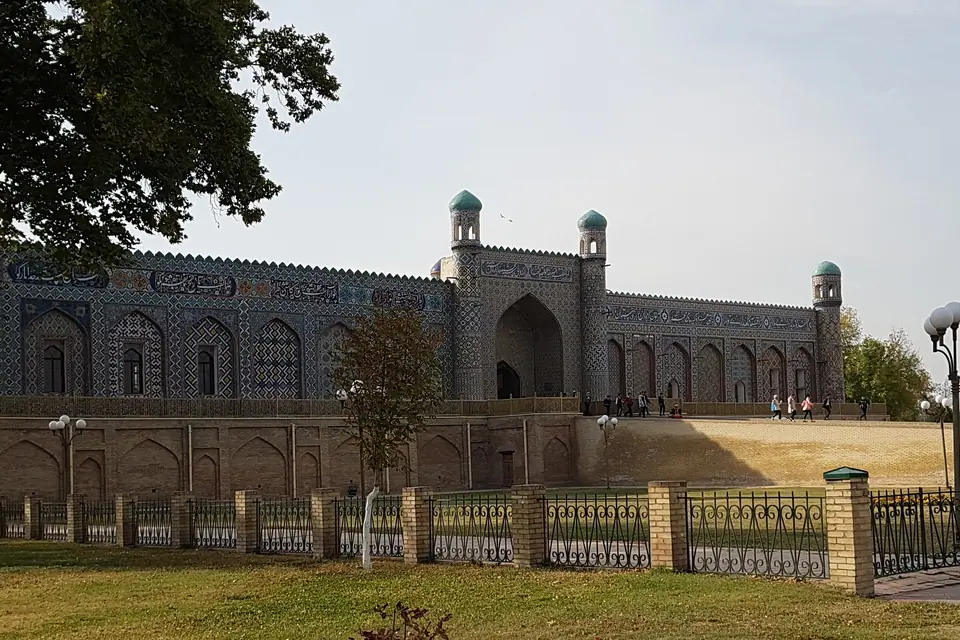 Palace Kudayarkhan and Medersa Naburtabey
