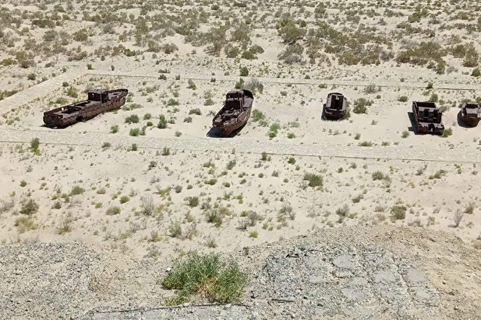 The Moynaq Cemetery Ship, also known as the Moynaq Ship Graveyard, is a haunting and symbolic sight located in the town of Moynaq in Uzbekistan