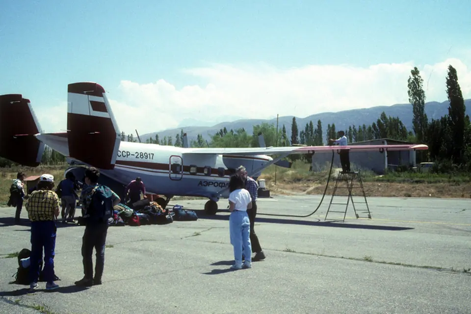 Exiting Plane in Isfana