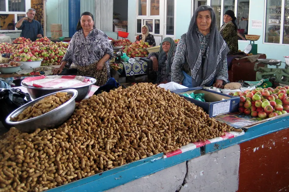 Bazar in Uzgen