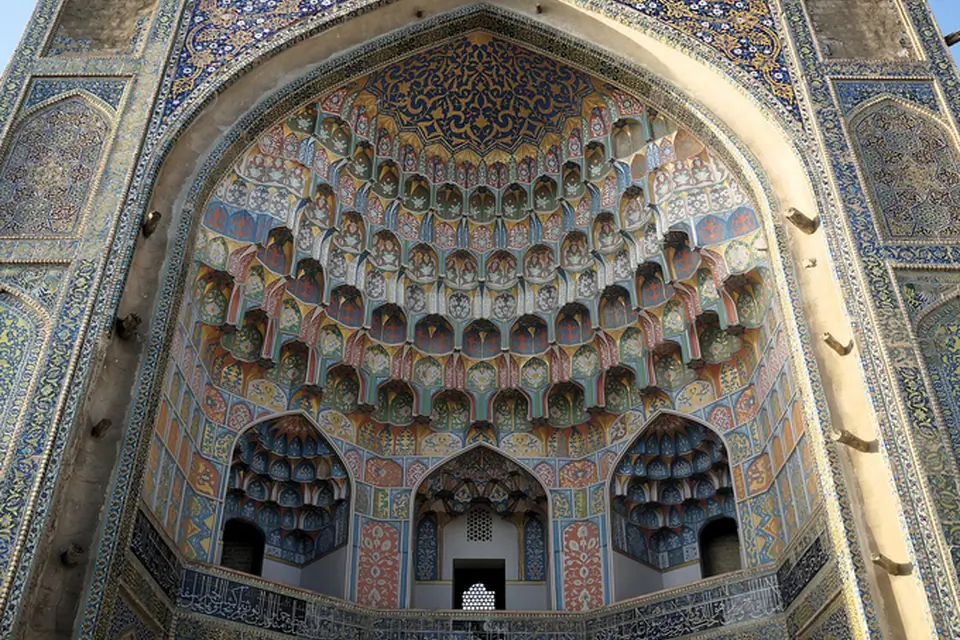 Abdulaziz Khan Madrassah