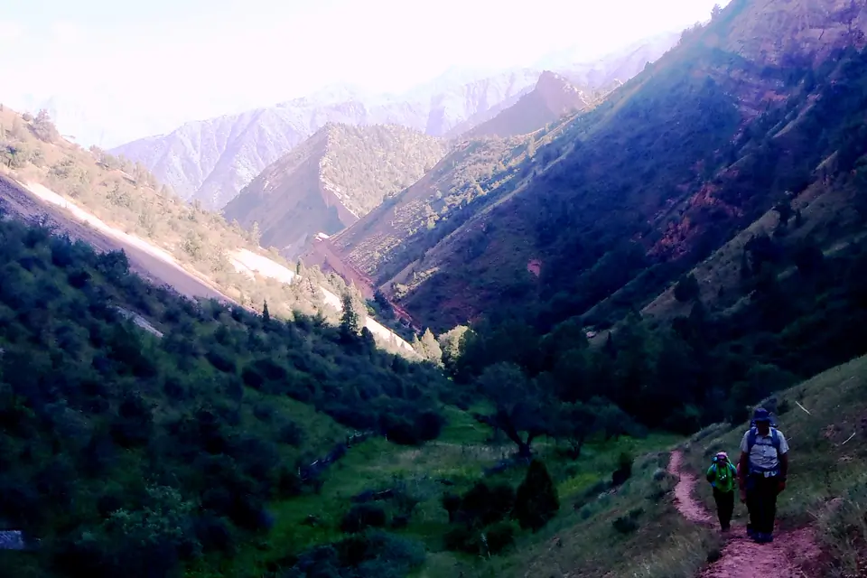 Ak-Bura valley