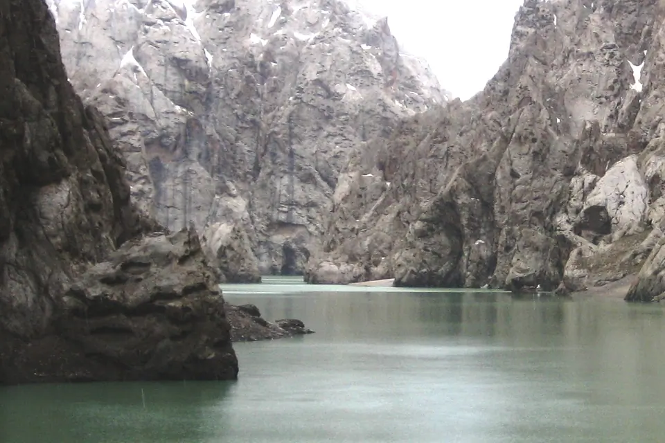 Koel Suu lake