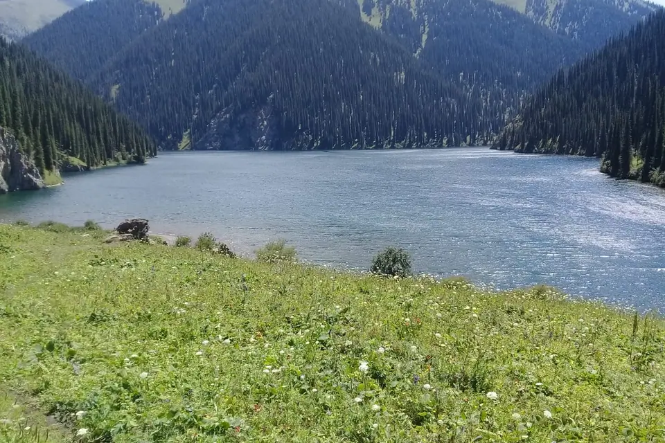 Kol Say lake