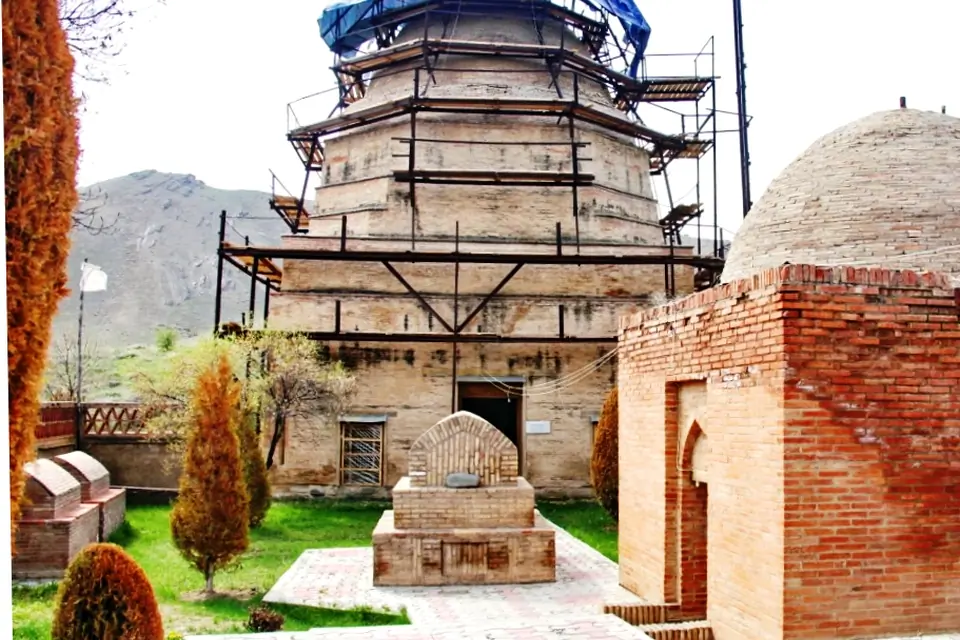 Shah Fazil mausoleum