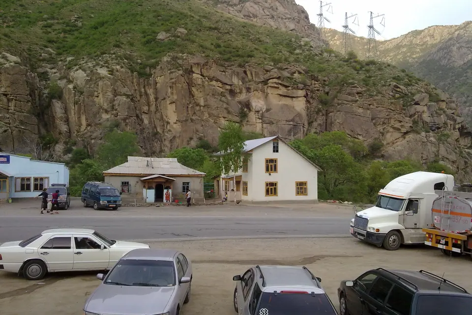 Toktogul gorge