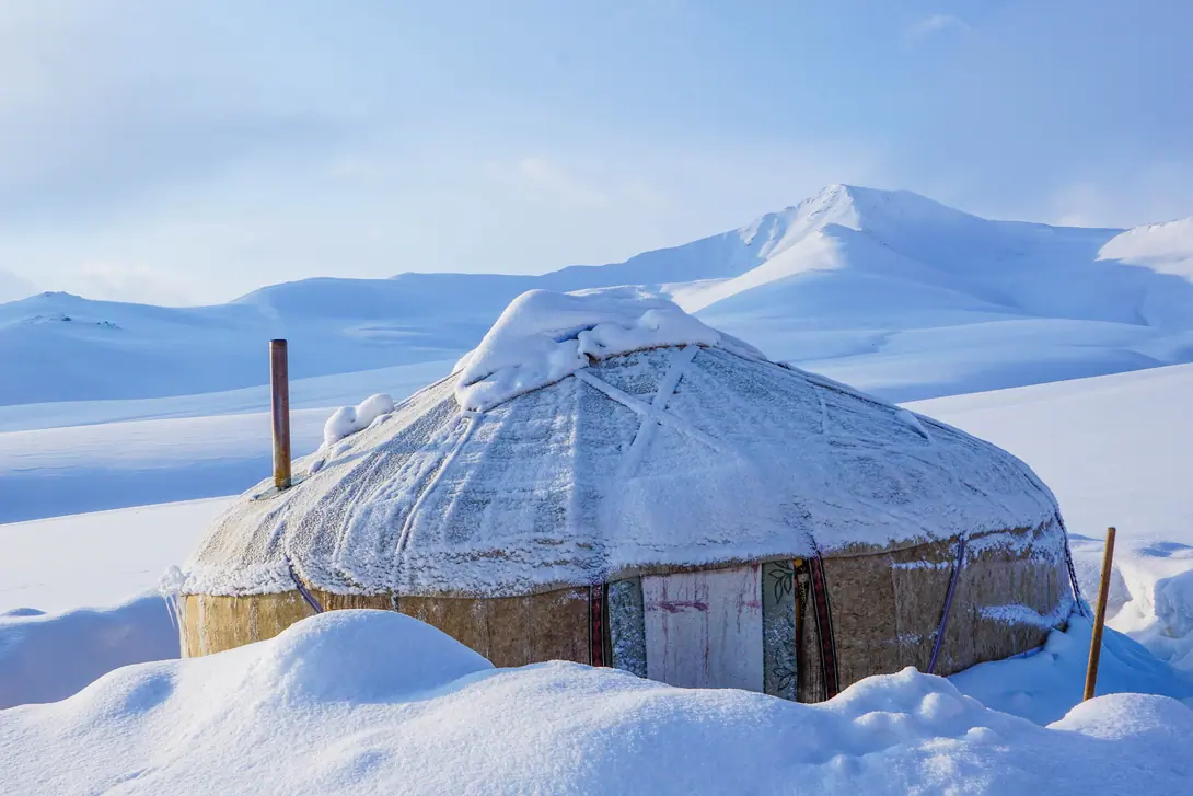 Ötmök winter yurt camp