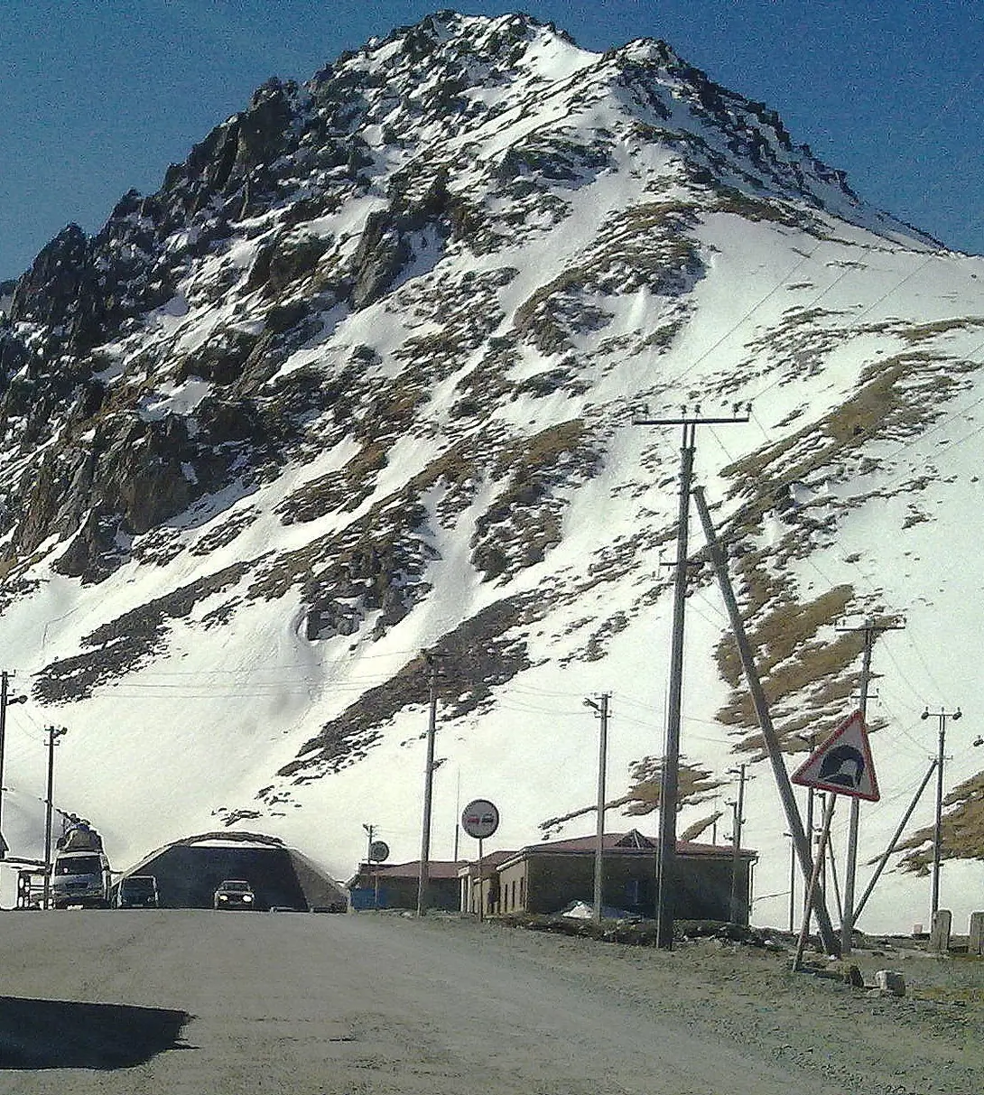 tunnel crossing the Kyrgyz range on the M41