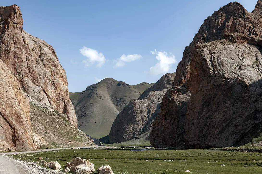 Near Tash Rabat 