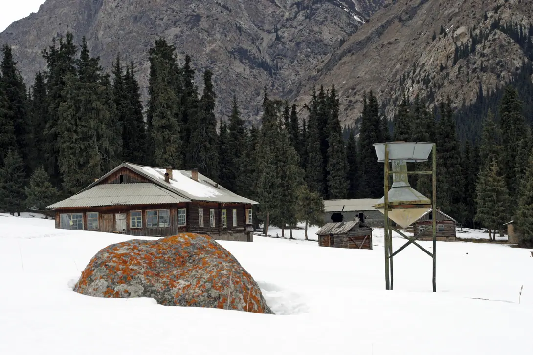 chong_kyzyl_suu_meteo_station.jpg