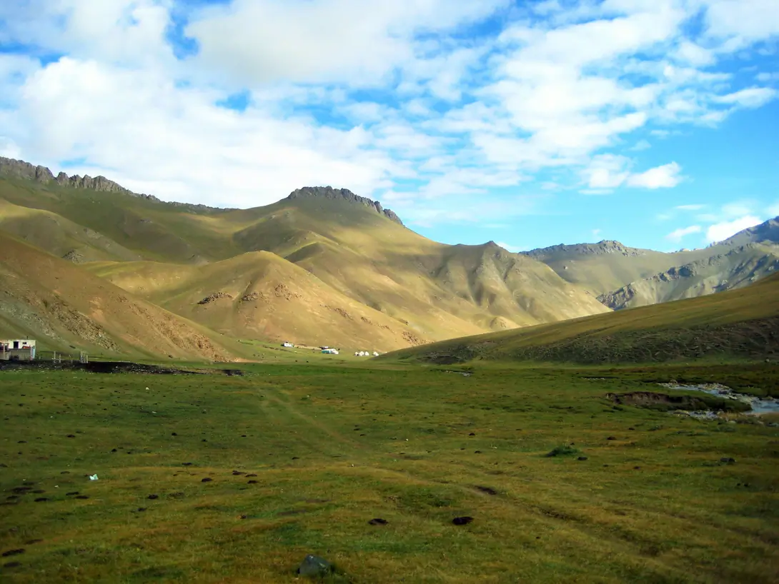 Chatyr-Kul Hike