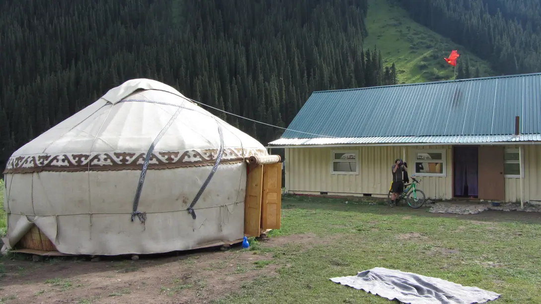 Altyn Arashan Bike Tour
