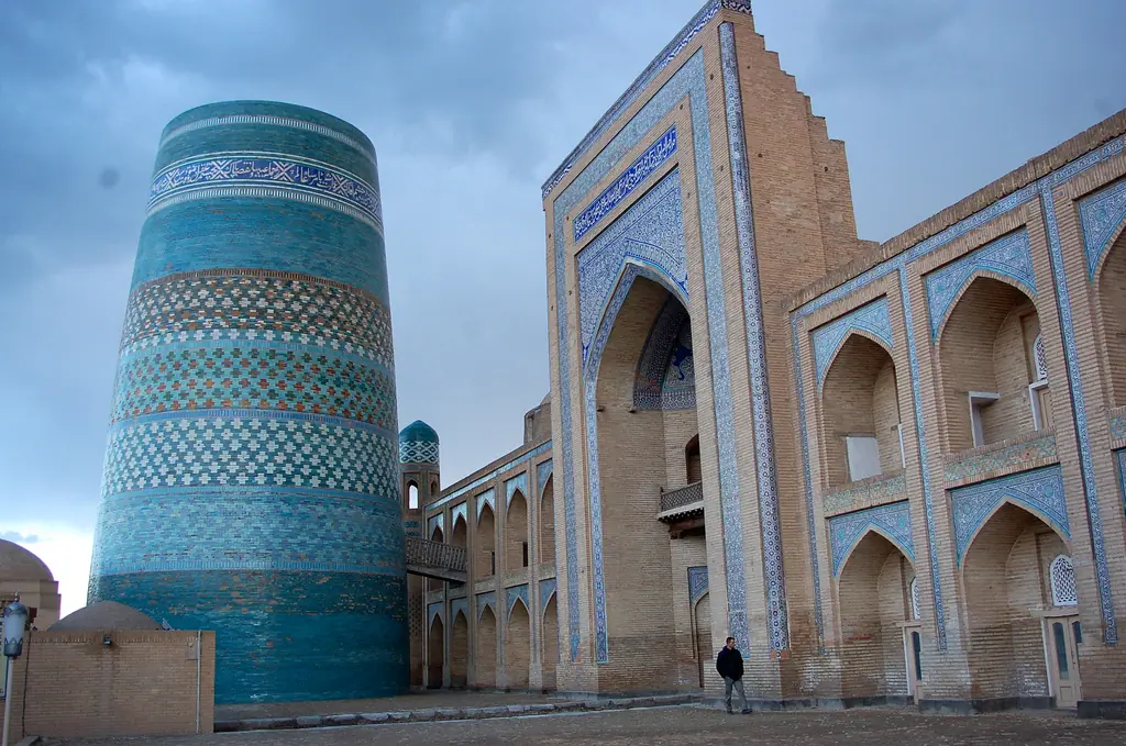 Malta minaret at Muhammad Amin Khan Madrassah, Khiva - Uzbeksitan.jpg