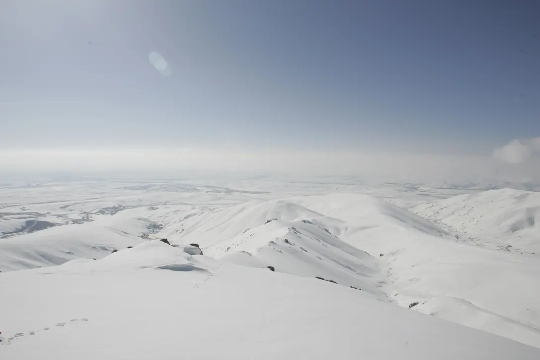 Suusamyr valley in winter
