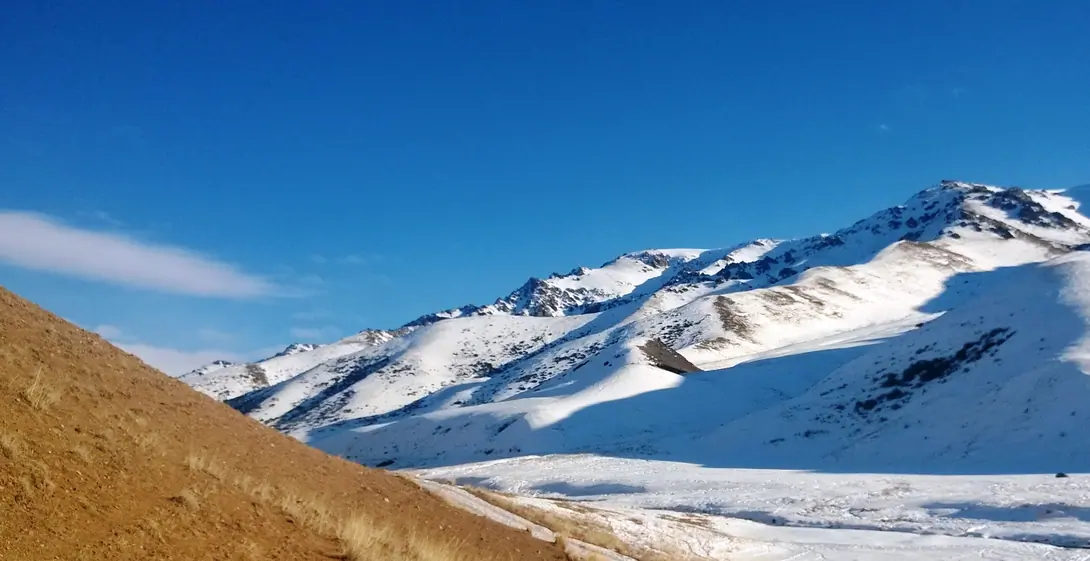 Song Kul range in winter