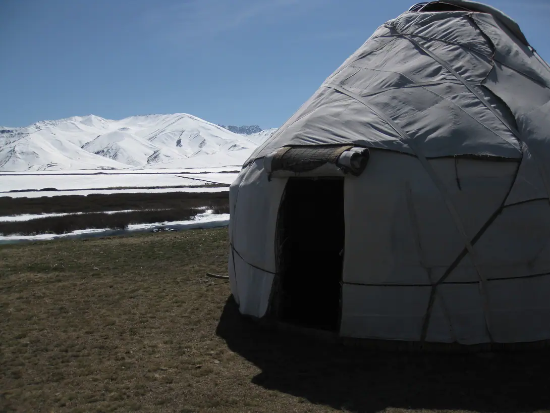 Randonnée à ski au Kirghizistan - Vallée de Suusamyr - yourte camp