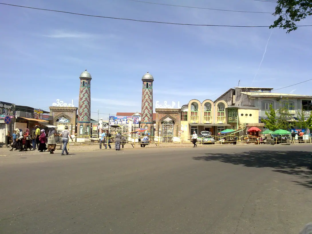 Market of Uzgen